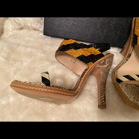 Prada Calzature Donna - Picture 3 of 5